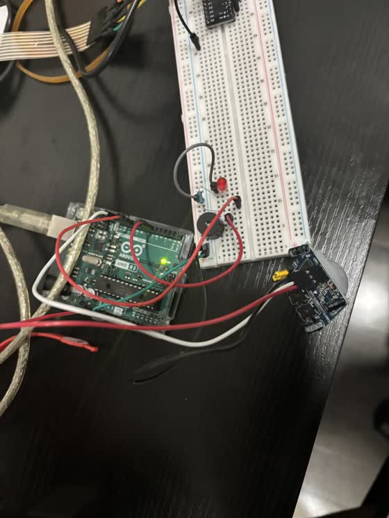 PIR sensor and Arduino Uno on breadboard