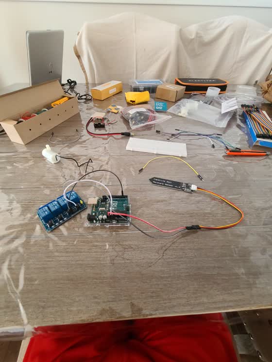 Breadboard prototype of the plant waterer